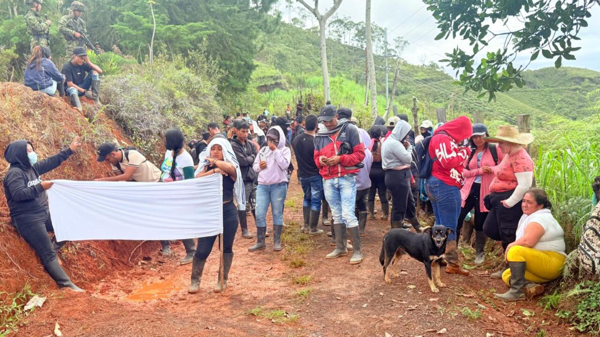 Ciudadanos advirtieron sobre presiones de disidentes de las FARC

 – Ojo critico