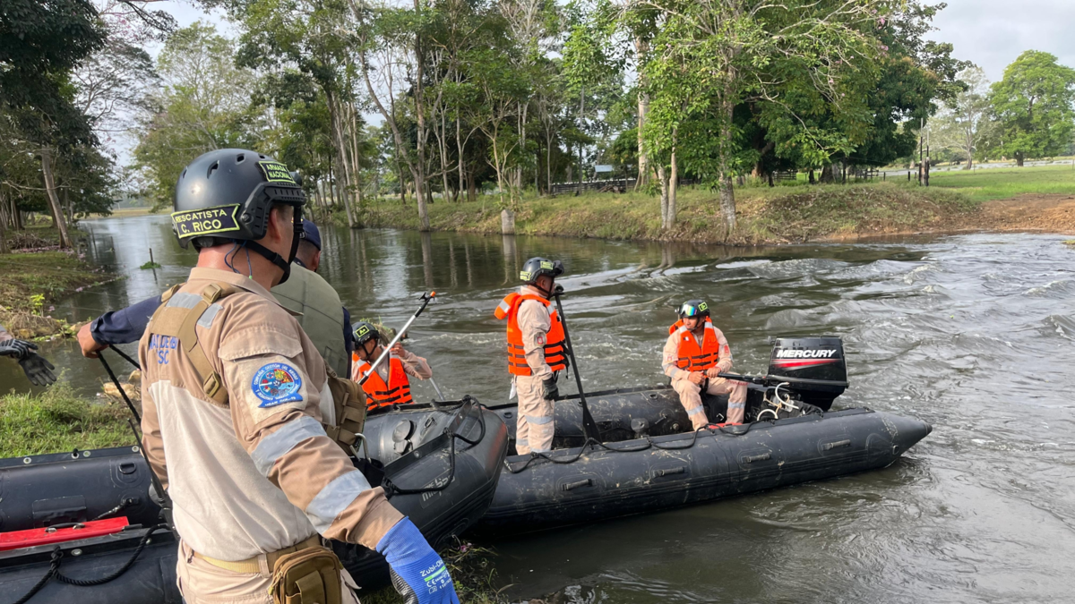 Continúa búsqueda intensiva de un veterinario que se dejó llevar por las corrientes

 – Ojo critico