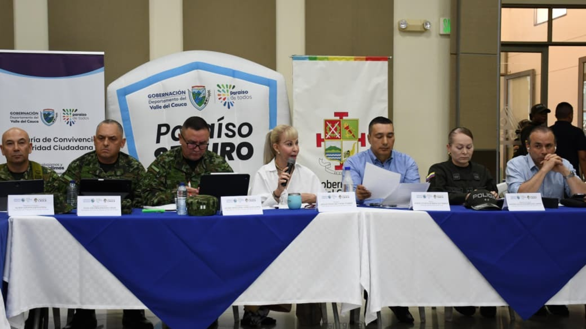 Estrategias que evaluaron los gobernadores del Valle y Cauca junto a 12 alcaldes, entre ellos Alejandro Eder de Cali, para frenar el terrorismo

 – Ojo critico