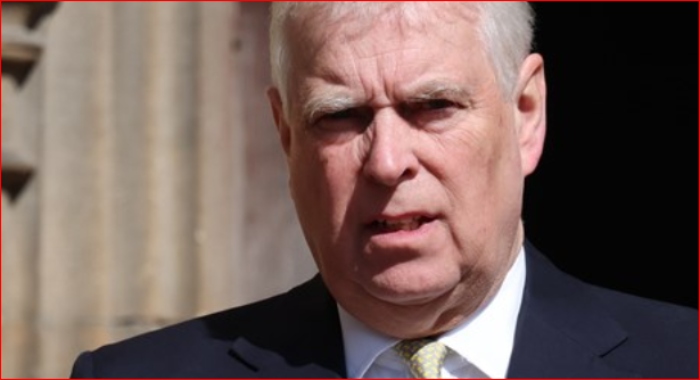 Nuevas fotos y documentos del ex príncipe Andrés.

 – Ojo critico