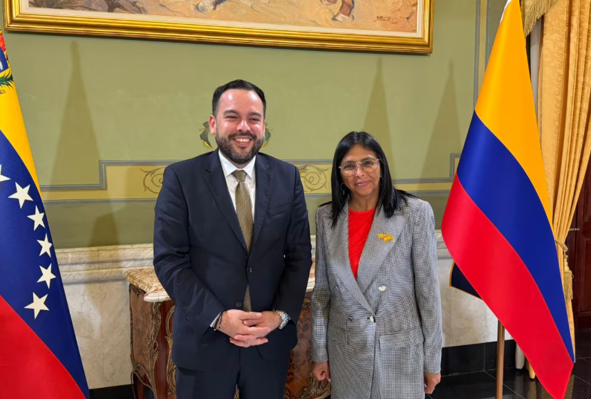 Petro mueve fichas en energía: ministra se reúne con Delcy Rodríguez en Caracas

 – Ojo critico