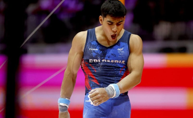 Ángel Barajas obtiene medalla de plata

 – Ojo critico