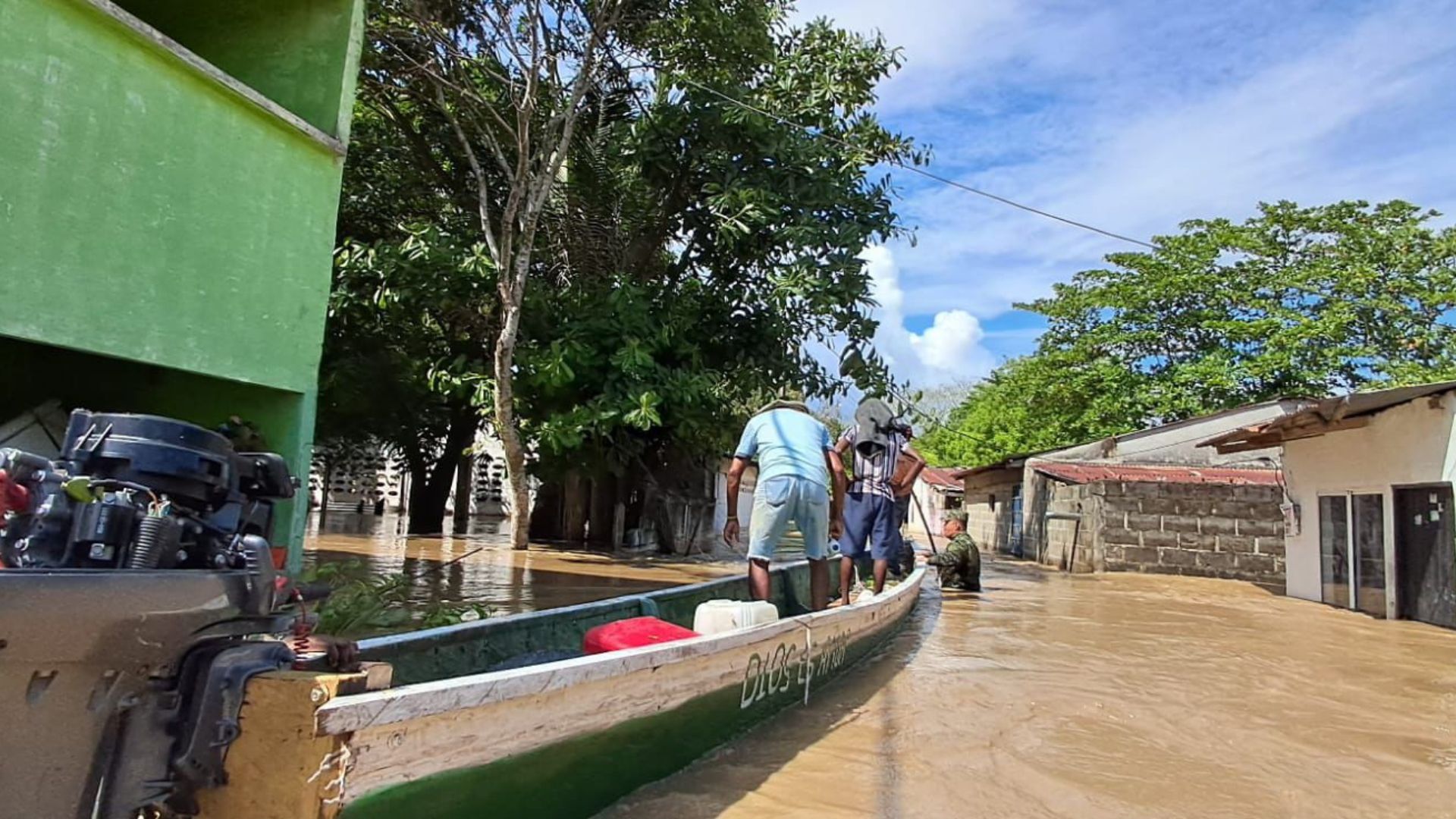 Gobierno anuncia decretos económicos de emergencia para hacer frente a inundaciones

 – Ojo critico