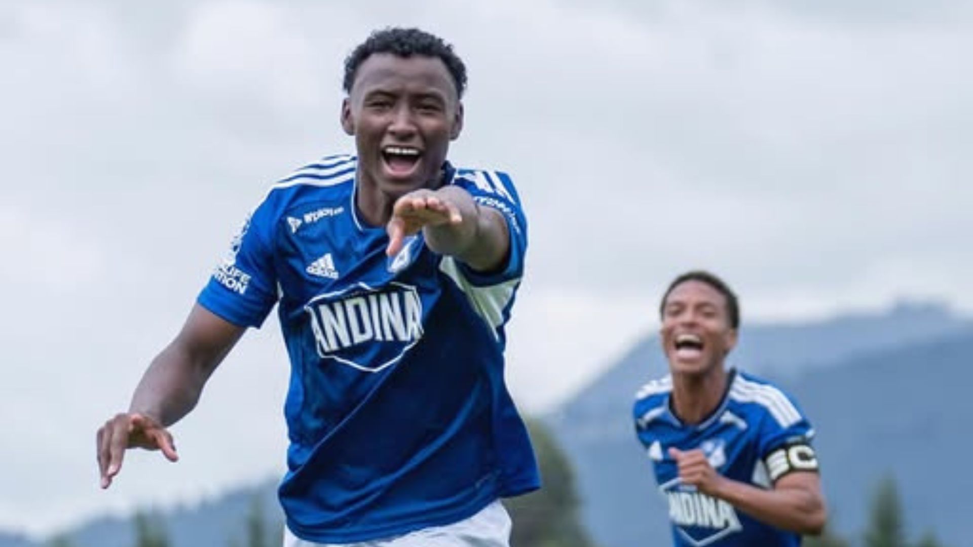 Jhoan Hernández llega al Botafogo

 – Ojo critico