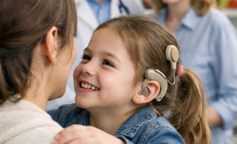 Cuando se rompe el silencio: el implante coclear devuelve el sonido al mundo

 – Ojo critico