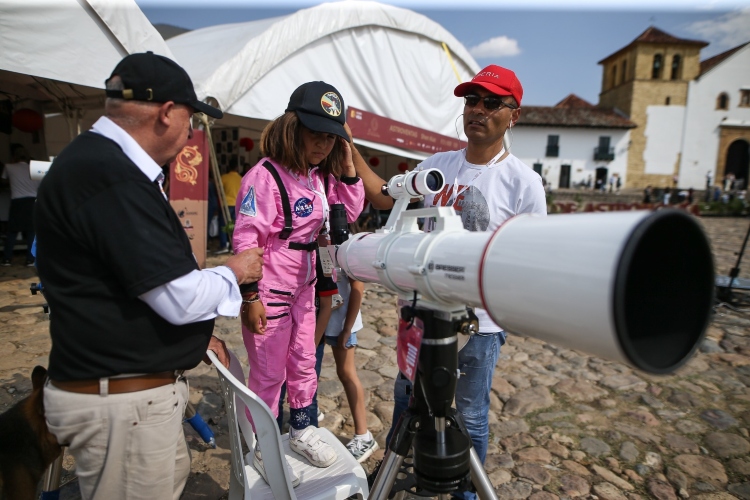 Villa de Leyva reivindica el derecho a la luz de las estrellas y promueve el astroturismo

 – Ojo critico