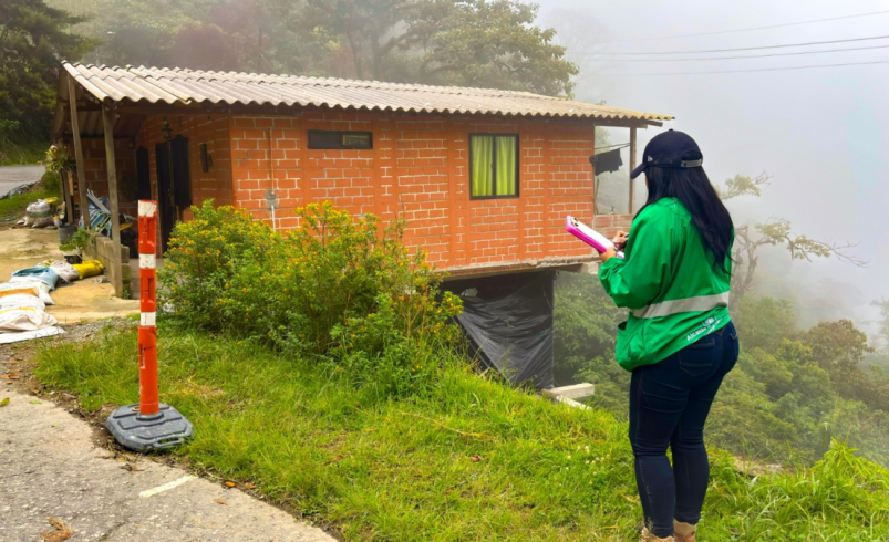 Intervención en San Sebastián de Palmitas

 – Ojo critico