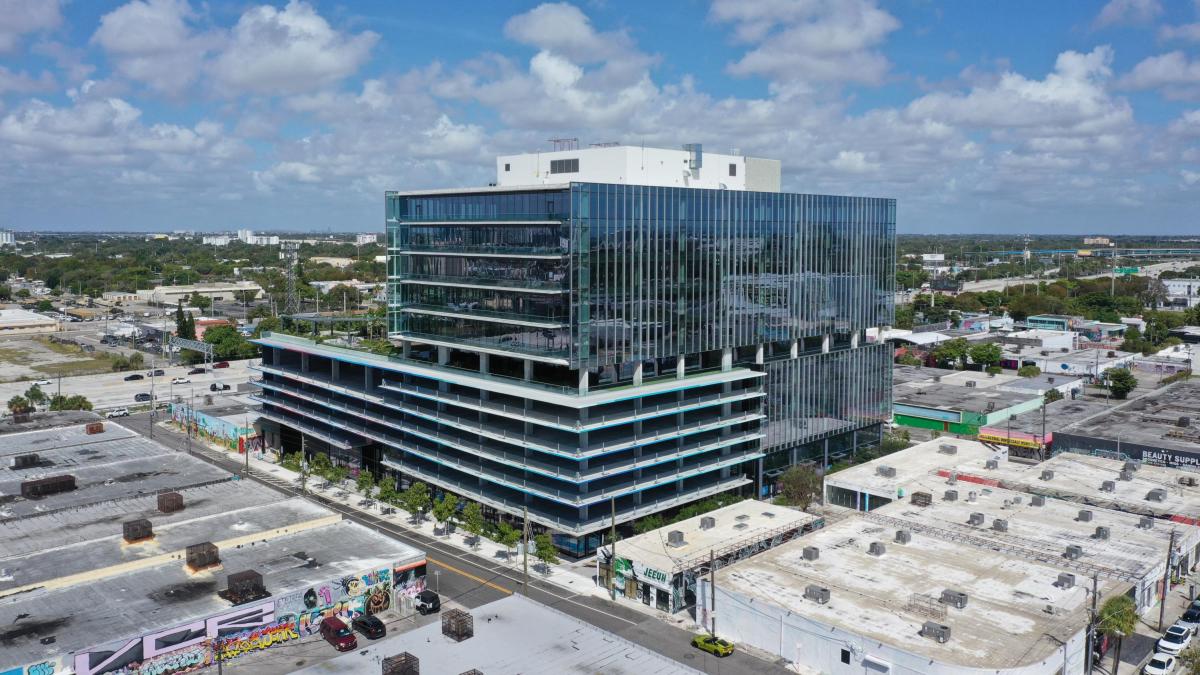 Tecnoglass reporta ingresos récord de 3,9 mil millones de pesos en 2025 y fortalece su presencia en Estados Unidos

 – Ojo critico