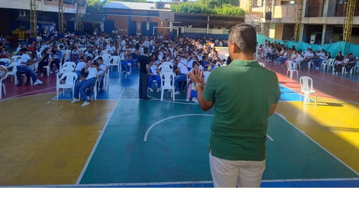 una fundación en la frontera que lucha contra el superávit escolar y la crisis emocional de los jóvenes

 – Ojo critico