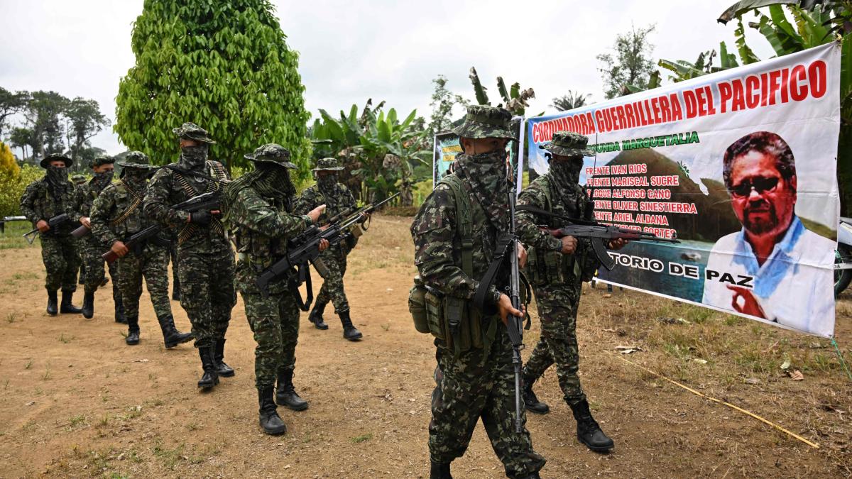 ¿Quiénes son y qué dicen en estos lugares?

 – Ojo critico