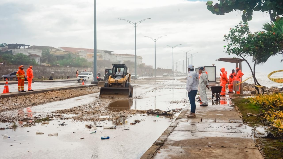 Vientos intensos, oleaje de hasta tres metros y playas con bandera roja por alto riesgo.

 – Ojo critico