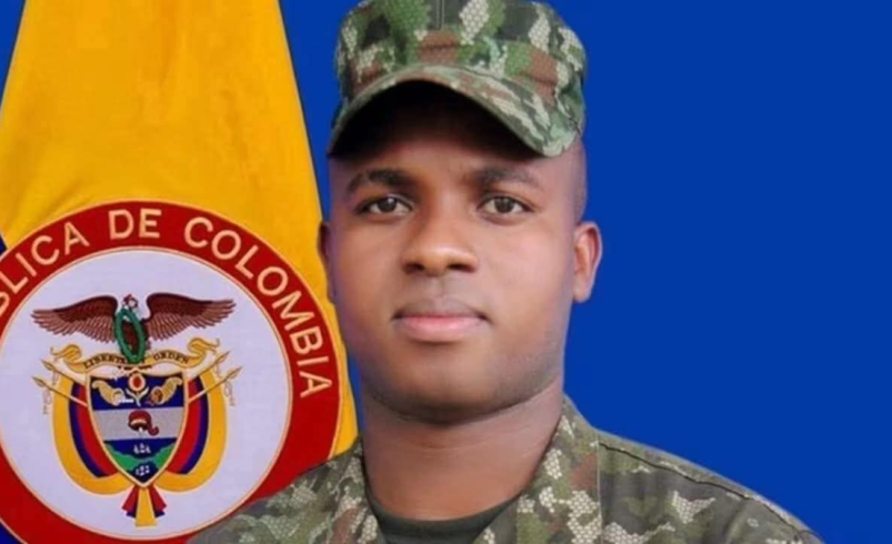 Soldado profesional que perdió la vida tras ser alcanzado por un rayo en zona rural de Piamonte, Cauca.

 – Ojo critico