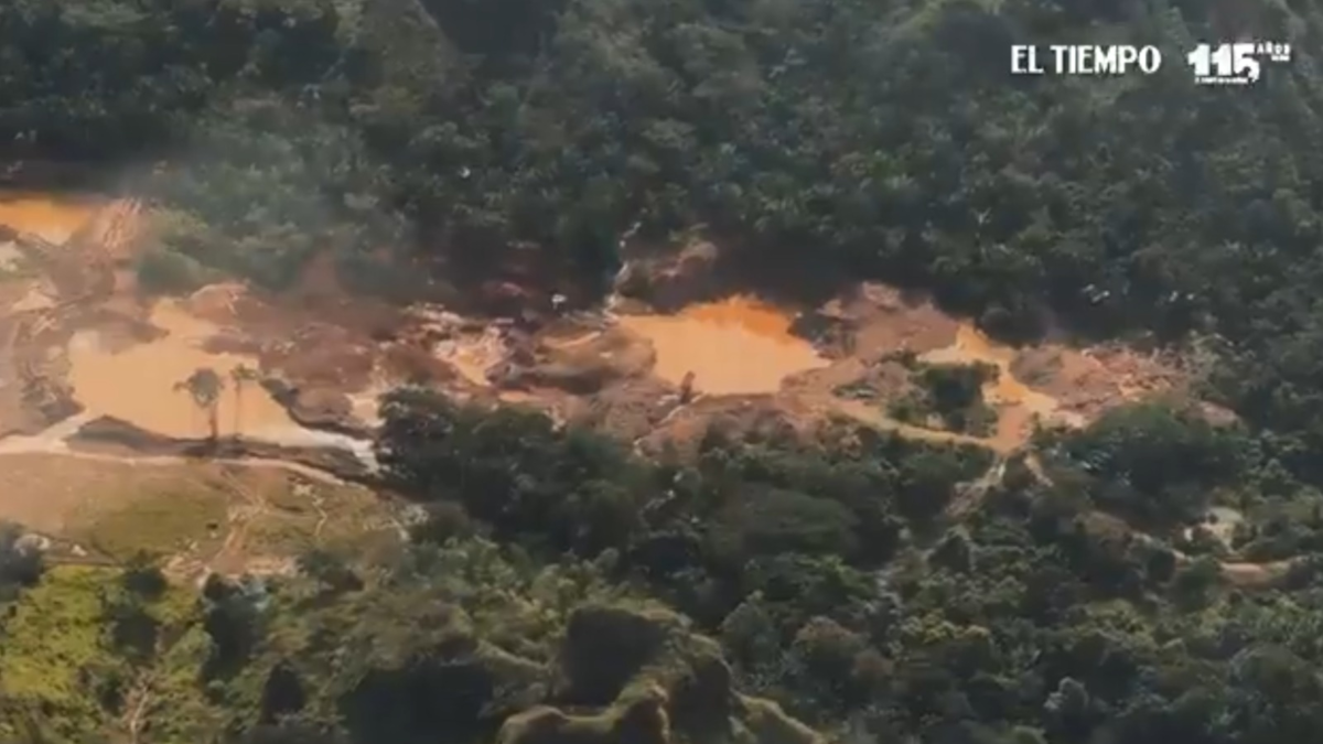 Tres personas fueron asesinadas en Ataco, Tolima en un vehículo

 – Ojo critico