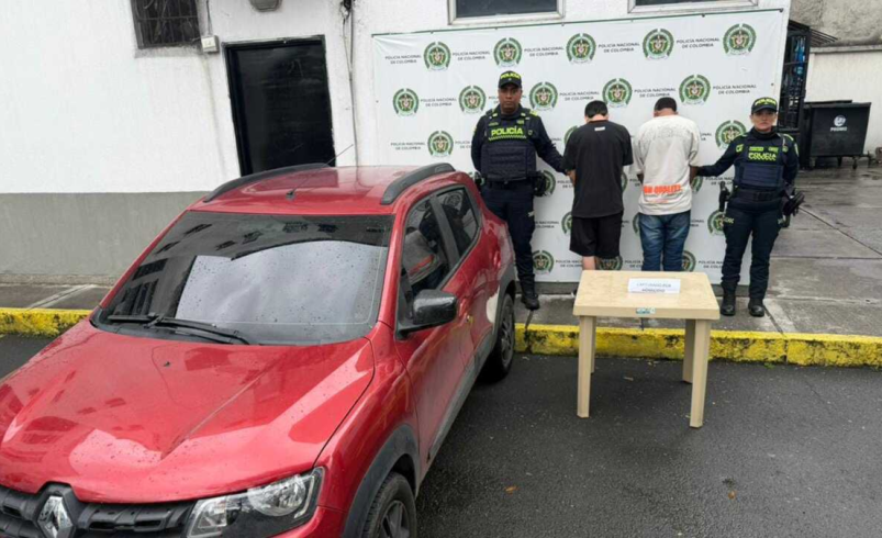 Policía en California captura a dos presuntos asesinos por robar una cadena en colonia Centenario

 – Ojo critico