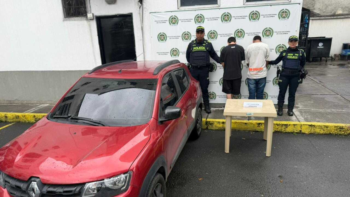 Policía en California captura a dos presuntos asesinos por robar una cadena en colonia Centenario

 – Ojo critico