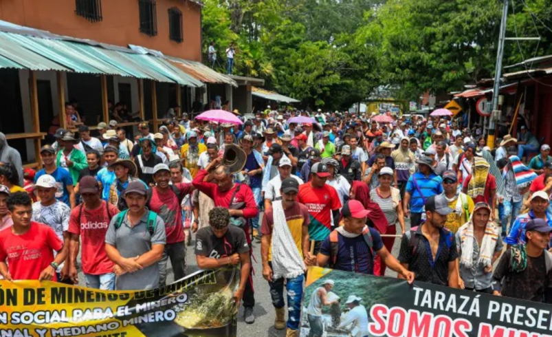 Mineros y el clan del Golfo rechazan vínculos ilegales

 – Ojo critico