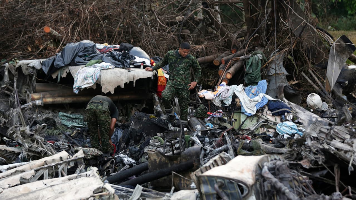 69 militares murieron en el accidente del avión Hércules de la FAC

 – Ojo critico