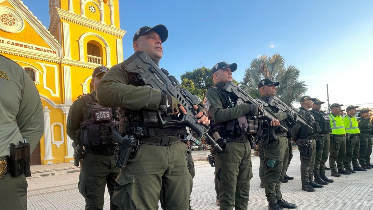 Bolívar lanza un plan de seguridad con 1.600 policías para proteger la Semana Santa en 34 municipios y apoyar el turismo y la movilidad

 – Ojo critico
