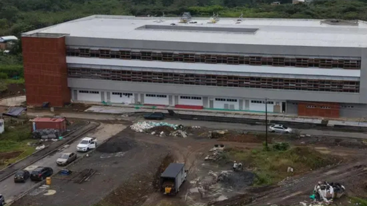Inicio de obras de acceso a hospital de gran complejidad en el Eje Cafetero: 800 metros en construcción

 – Ojo critico