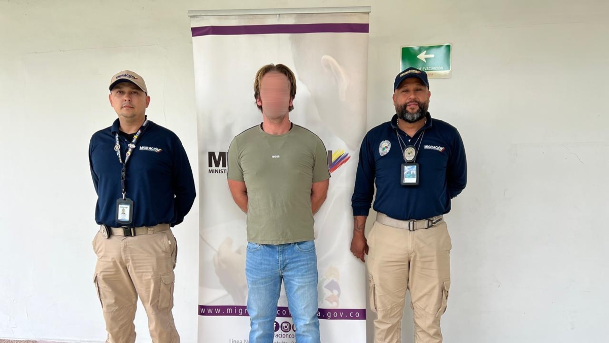 Capturan en Medellín a narcotraficante estadounidense que intentó sobornar a agentes de inmigración

 – Ojo critico