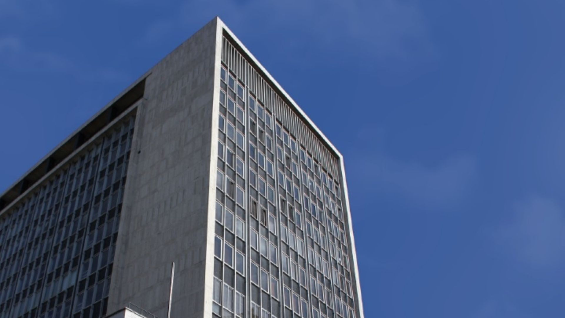 El gobierno se distancia del Banco de la República

 – Ojo critico