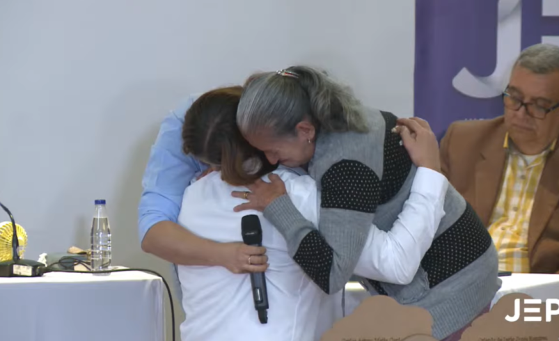 El exmilitar pidió disculpas de rodillas a la familia de John Darío Giraldo Quintero y aceptó responsabilidad ante la JEP por su ejecución en Antioquia

 – Ojo critico