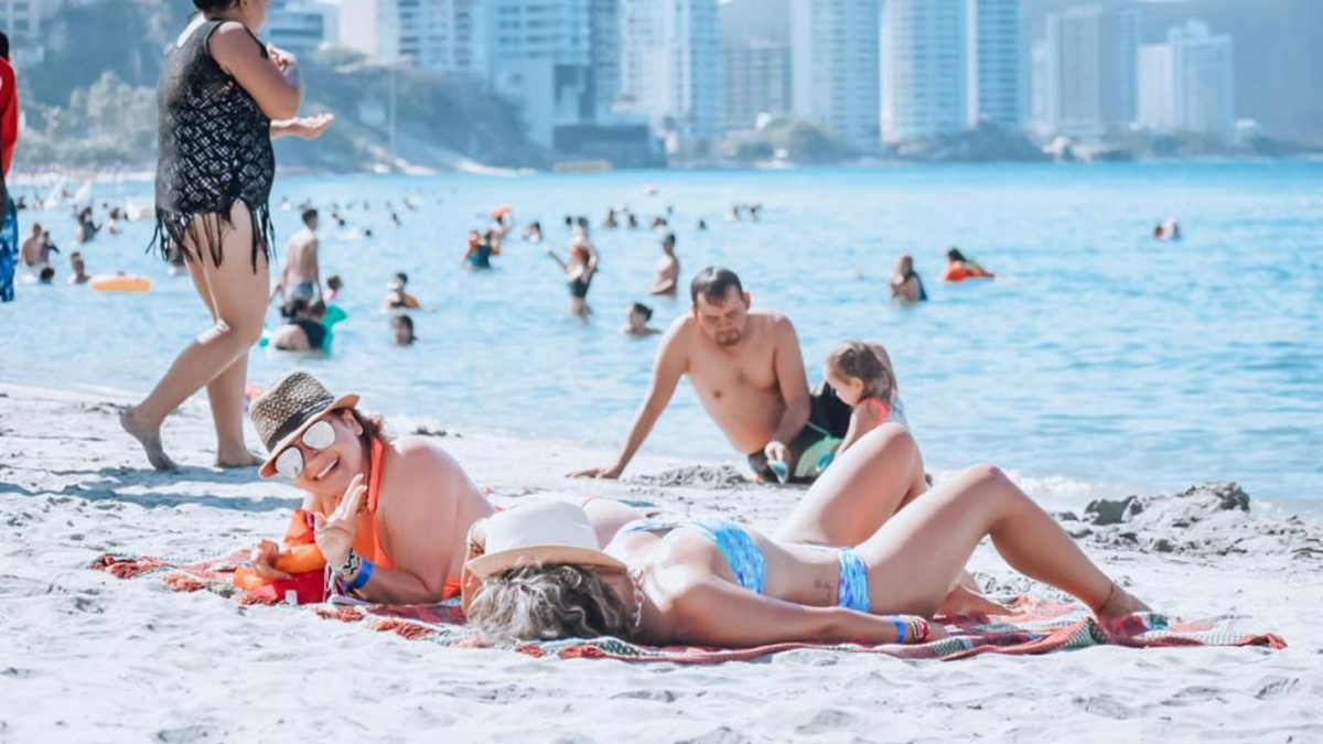 Más de 100.000 turistas, reservas de última hora y un destino que intenta dar respuesta

 – Ojo critico