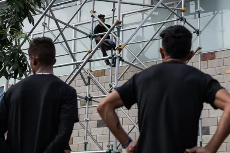 Petro envía a sus ministros a Caracas tras el inesperado aplazamiento de la reunión con Delcy Rodríguez

 – Ojo critico