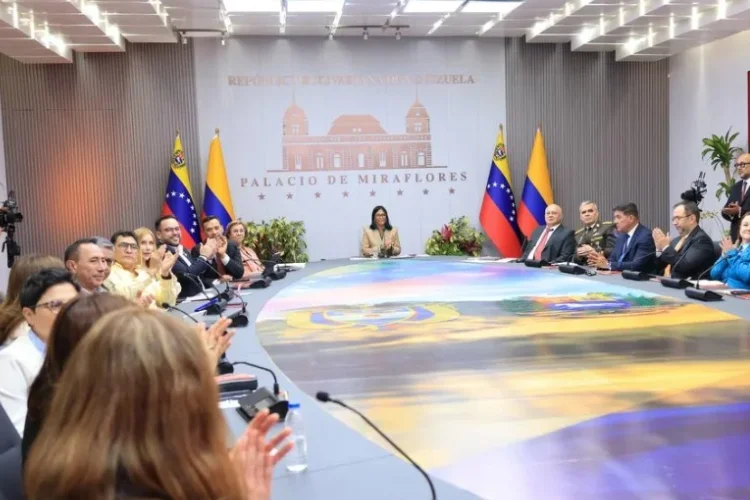 Exportación de gas licuado a Colombia: el gesto de buena voluntad anunciado por Delcy Rodríguez

 – Ojo critico