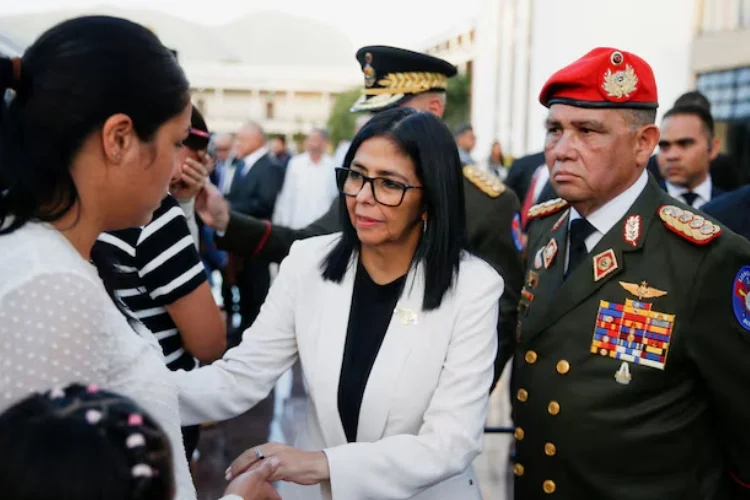 De espía a ministro: el ascenso de Gustavo González López en el chavismo

 – Ojo critico