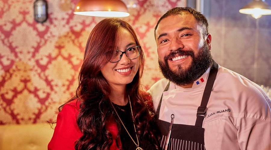 Juan Guillermo Ruano: la cocina de la identidad nariñense lo convirtió en protagonista de la revista FORBES.

 – Ojo critico