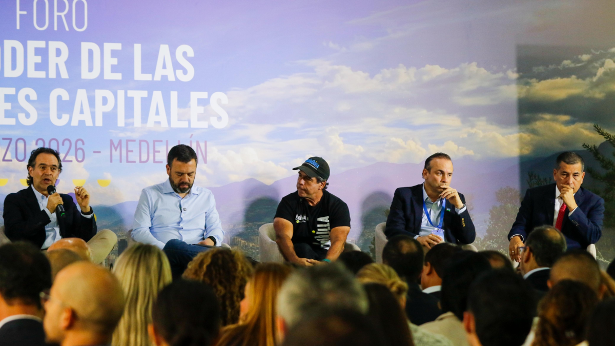 los alcaldes de Medellín, Bogotá, Barranquilla, Cali y Cartagena presentaron los mayores logros y desafíos de sus mandatos

 – Ojo critico