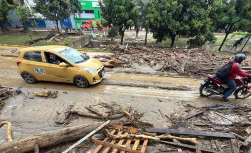 Barrios de colinas y barrancos en riesgo tras las emergencias que provocaron la muerte de un niño en Manrique

 – Ojo critico