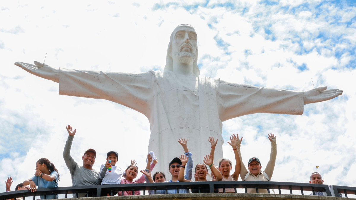 Más de 50.000 visitantes estimularon la economía de la región.

 – Ojo critico
