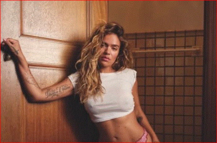 Karol G le pidió consejo a Sofía Vergara para posar en Playboy

 – Ojo critico