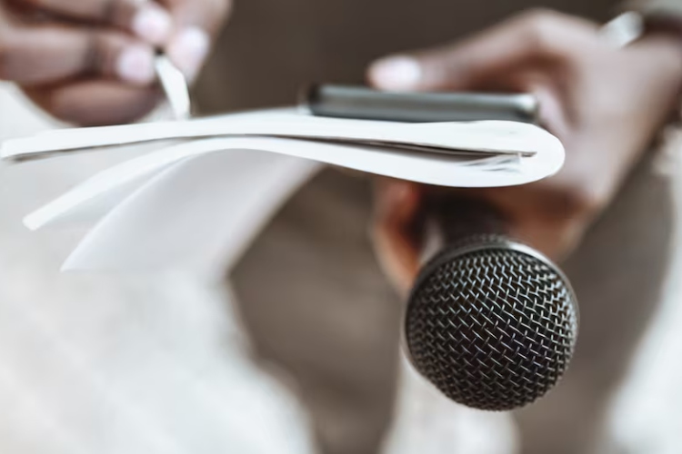 Rusia y la desinformación en Colombia: cómo funcionaría la red de reclutamiento digital

 – Ojo critico